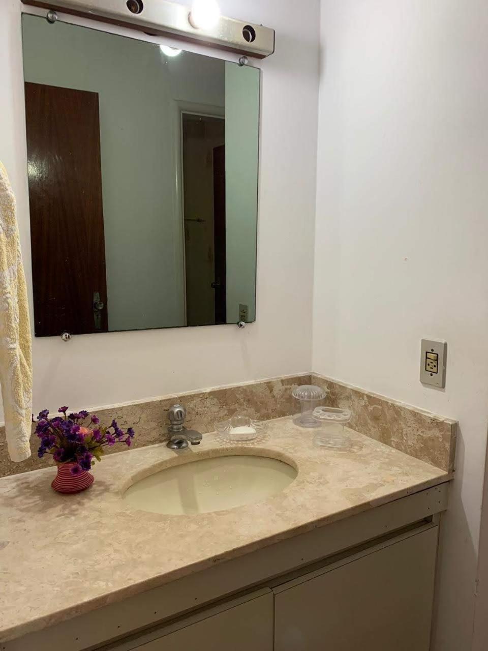 4 Suites, Ar Cond Tv, Internet, Piscina,150 Mts Praia! Aceitamos Pet! Γκουαρούχα Εξωτερικό φωτογραφία