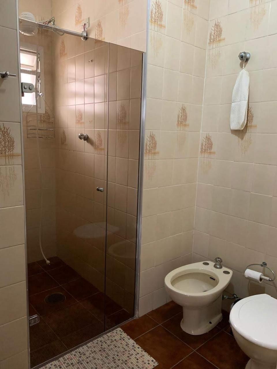 4 Suites, Ar Cond Tv, Internet, Piscina,150 Mts Praia! Aceitamos Pet! Γκουαρούχα Εξωτερικό φωτογραφία
