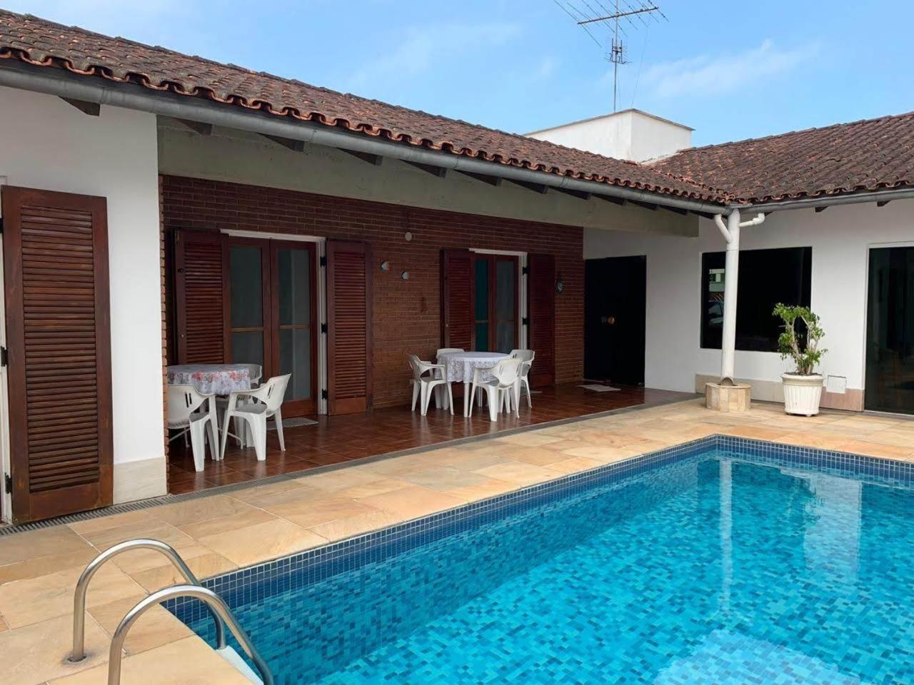 4 Suites, Ar Cond Tv, Internet, Piscina,150 Mts Praia! Aceitamos Pet! Γκουαρούχα Εξωτερικό φωτογραφία